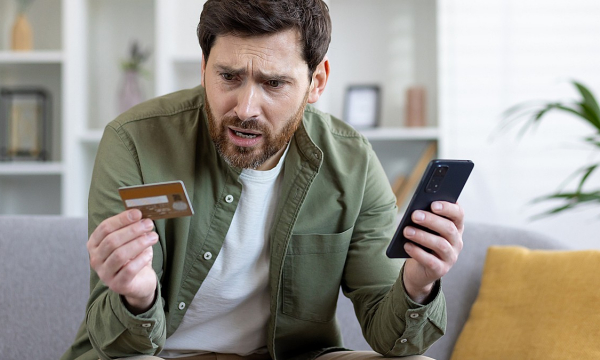 Этого вопроса боятся все телефонные мошенники: метод работает безотказно, пользуйтесь